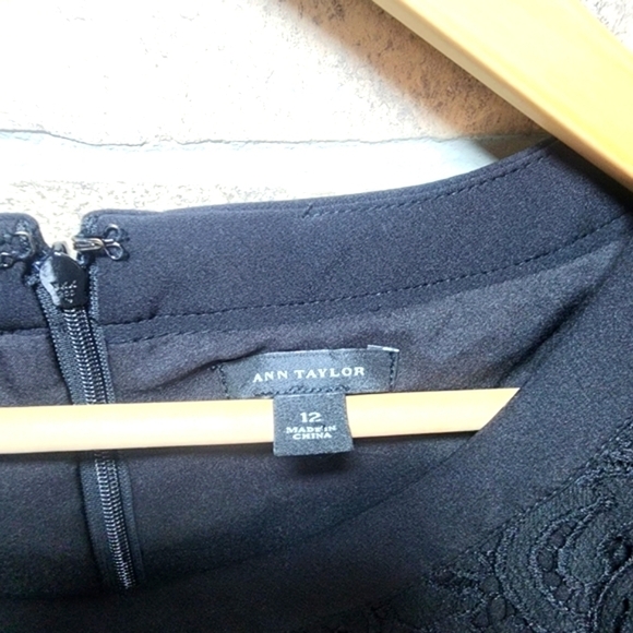 ANN TAYLOR Formal Lace Dress Size 12 - Picture 10 of 12